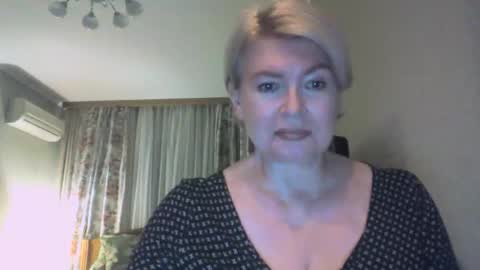 Snapshot of laramrs chatting on 13, 10, 2025 laramrs online show from 13, 10, 2025