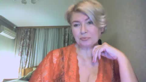 Snapshot of laramrs chatting on 20, 10, 2025 laramrs online show from 20, 10, 2025