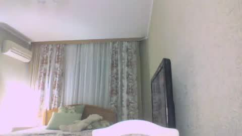 Snapshot of laramrs chatting on 29, 10, 2025 laramrs online show from 29, 10, 2025