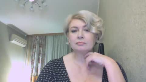 Snapshot of laramrs chatting on 11, 11, 2025 laramrs online show from 11, 11, 2025