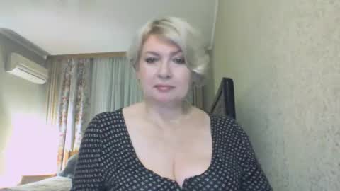 Snapshot of laramrs chatting on 12, 11, 2025 laramrs online show from 12, 11, 2025