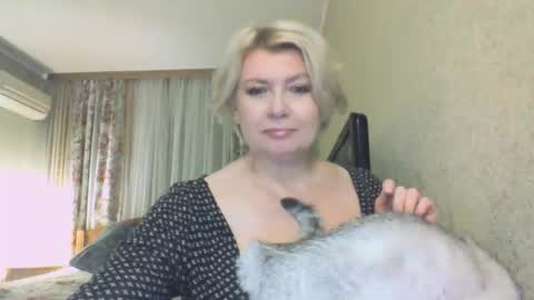 Snapshot of laramrs chatting on 19, 11, 2025 laramrs online show from 19, 11, 2025