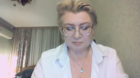 Snapshot of laramrs chatting on 15, 12, 2025 laramrs online show from 15, 12, 2025