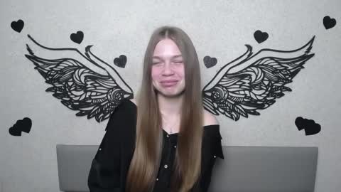 LaraPika online show from 13, 5, 2026