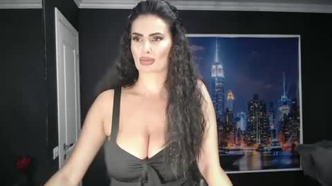 laras_moans online show from 4, 7, 2026