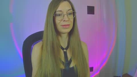 larawintersxxx online show from 19, 11, 2025