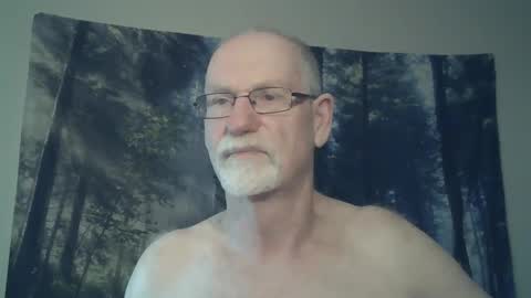 Snapshot of larbie chatting on 15, 12, 2024 Larbie online show from 15, 12, 2024