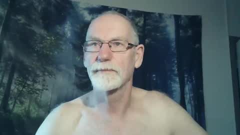 Snapshot of larbie chatting on 27, 12, 2024 Larbie online show from 27, 12, 2024
