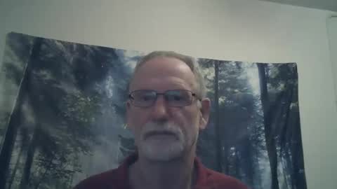 Snapshot of larbie chatting on 1, 2, 2025 Larbie online show from 1, 2, 2025