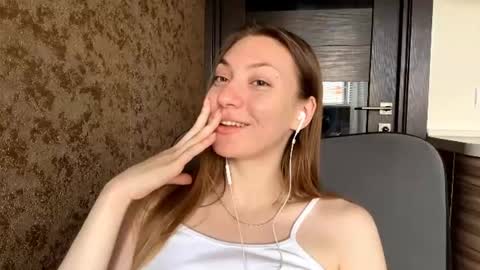 Snapshot of lareebuggie chatting on 26, 6, 2026 Eva online show from 26, 6, 2026