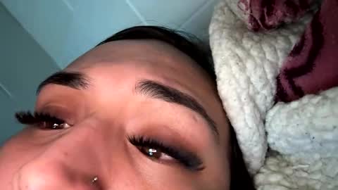 lareinapussy online show from 25, 3, 2026