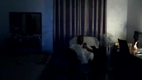 Snapshot of largepanny chatting on 3, 1, 2025 largepanny online show from 3, 1, 2025