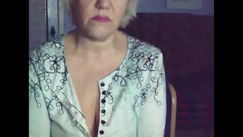 larisaq4ugo24 online show from 28, 1, 2025