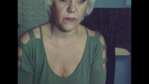 larisaq4ugo24 online show from 14, 9, 2025