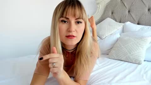 Snapshot of larissa4 chatting on 19, 2, 2025 Larissa online show from 19, 2, 2025