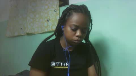 larissa645771 online show from 20, 9, 2025