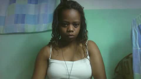 larissa645771 online show from 24, 10, 2025