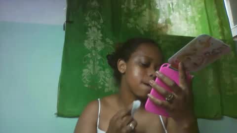 larissa645771 online show from 13, 1, 2026