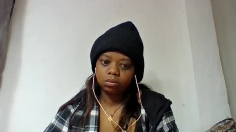 Snapshot of larissa645771 chatting on 6, 7, 2026 larissa645771 online show from 6, 7, 2026