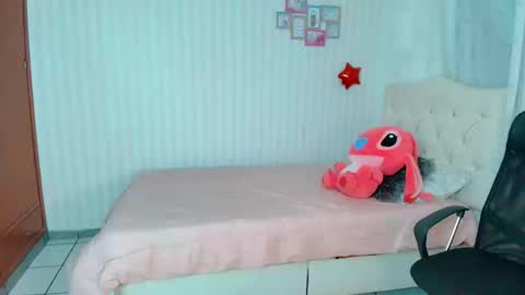 Larissas online show from 9, 9, 2025