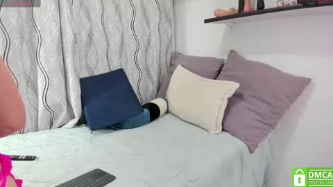 Snapshot of larossasexy chatting on 8, 3, 2025 Rosa online show from 8, 3, 2025