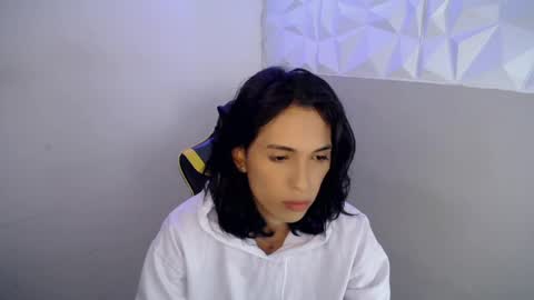 Snapshot of larry_craft chatting on 18, 4, 2026 larry online show from 18, 4, 2026