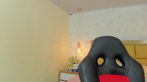  MIA  online show from 16, 9, 2025