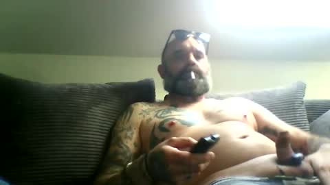 Snapshot of larsvegas1895 chatting on 7, 1, 2025 larsvegas1895 online show from 7, 1, 2025