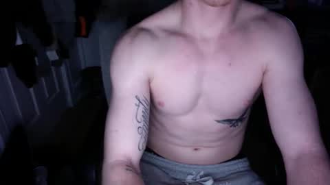 Snapshot of latepleasures chatting on 3, 3, 2025 latepleasures online show from 3, 3, 2025