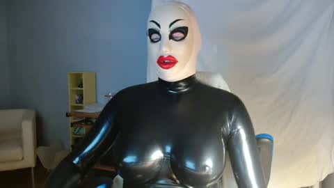 Snapshot of latex_doll_iris chatting on 25, 2, 2025 Latex Doll Iris online show from 25, 2, 2025