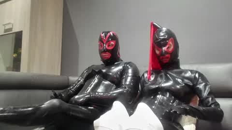 Snapshot of latexboy1986 chatting on 30, 5, 2026 latex boy 38 online show from 30, 5, 2026