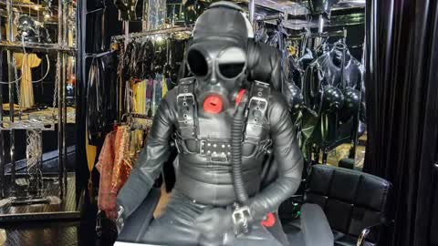 Snapshot of latexlover202 chatting on 1, 4, 2026 latexlover202 online show from 1, 4, 2026