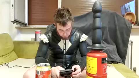Snapshot of latexmaid69 chatting on 6, 2, 2025 Latexmaid69 online show from 6, 2, 2025
