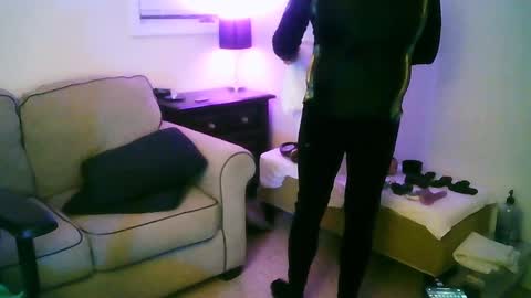 latexminheadroom online show from 29, 12, 2024