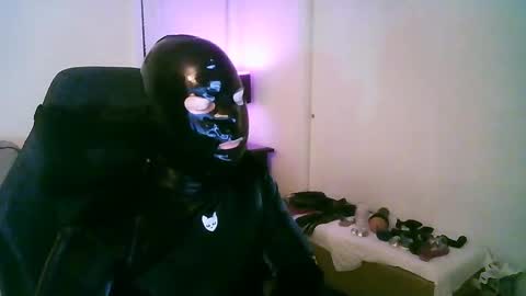 latexminheadroom online show from 15, 10, 2025