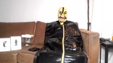 latexslaafboy online show from 4, 2, 2026