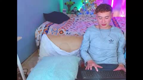 latin_boysxxx_ online show from 29, 11, 2025