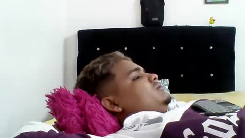 Snapshot of latin_curiousxxx chatting on 15, 9, 2025 latin_curiousxxx online show from 15, 9, 2025