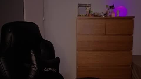 Snapshot of latin_luxury_i chatting on 21, 9, 2025  Free OF online show from 21, 9, 2025