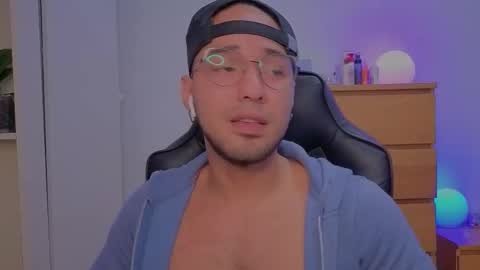 Snapshot of latin_luxury_i chatting on 8, 10, 2025  Free OF online show from 8, 10, 2025