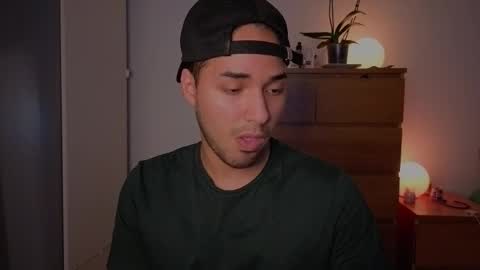  Free OF online show from 17, 12, 2025