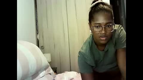 latina033 online show from 24, 3, 2026