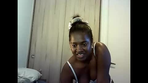 latina033 online show from 1, 4, 2026