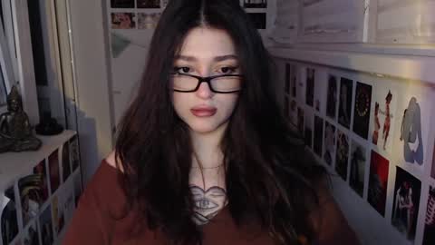 miiiiiiaaaa online show from 8, 1, 2025