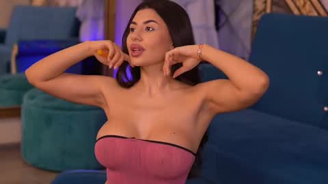 Snapshot of latinaloco chatting on 10, 3, 2025 Latina online show from 10, 3, 2025