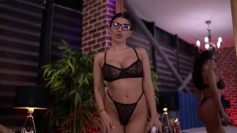 Latina online show from 1, 3, 2026