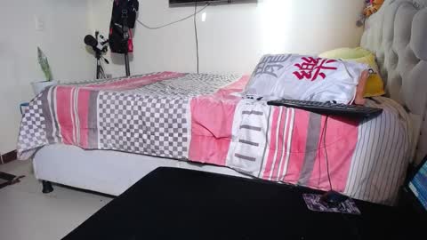 Snapshot of latinasexy_001 chatting on 29, 1, 2025 LORENA online show from 29, 1, 2025