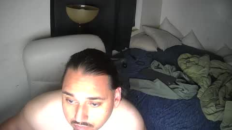 Snapshot of latinbb3030 chatting on 24, 10, 2025 LatinoBB online show from 24, 10, 2025