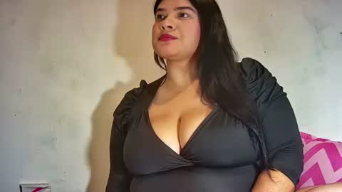 Snapshot of latincurvy1992 chatting on 27, 2, 2025 latincurvy1992 online show from 27, 2, 2025
