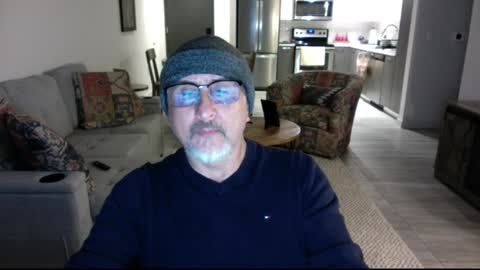 QS - INDEPENDENT MODEL online show from 28, 12, 2024